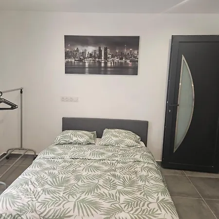 2 Studio Cosy Wifi A Meulan Exterior foto